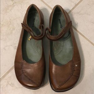 Earth Shoes Simplista leather Mary Jane